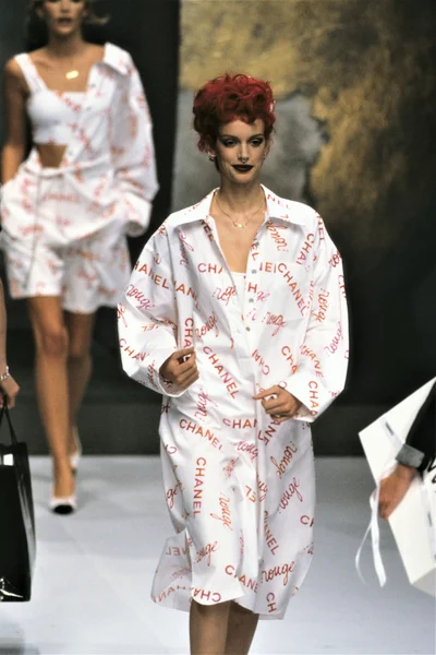 Look 90